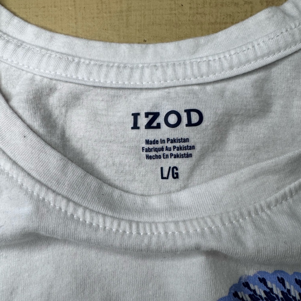 Izod Heart Graphic Tee - Picture 3 of 7